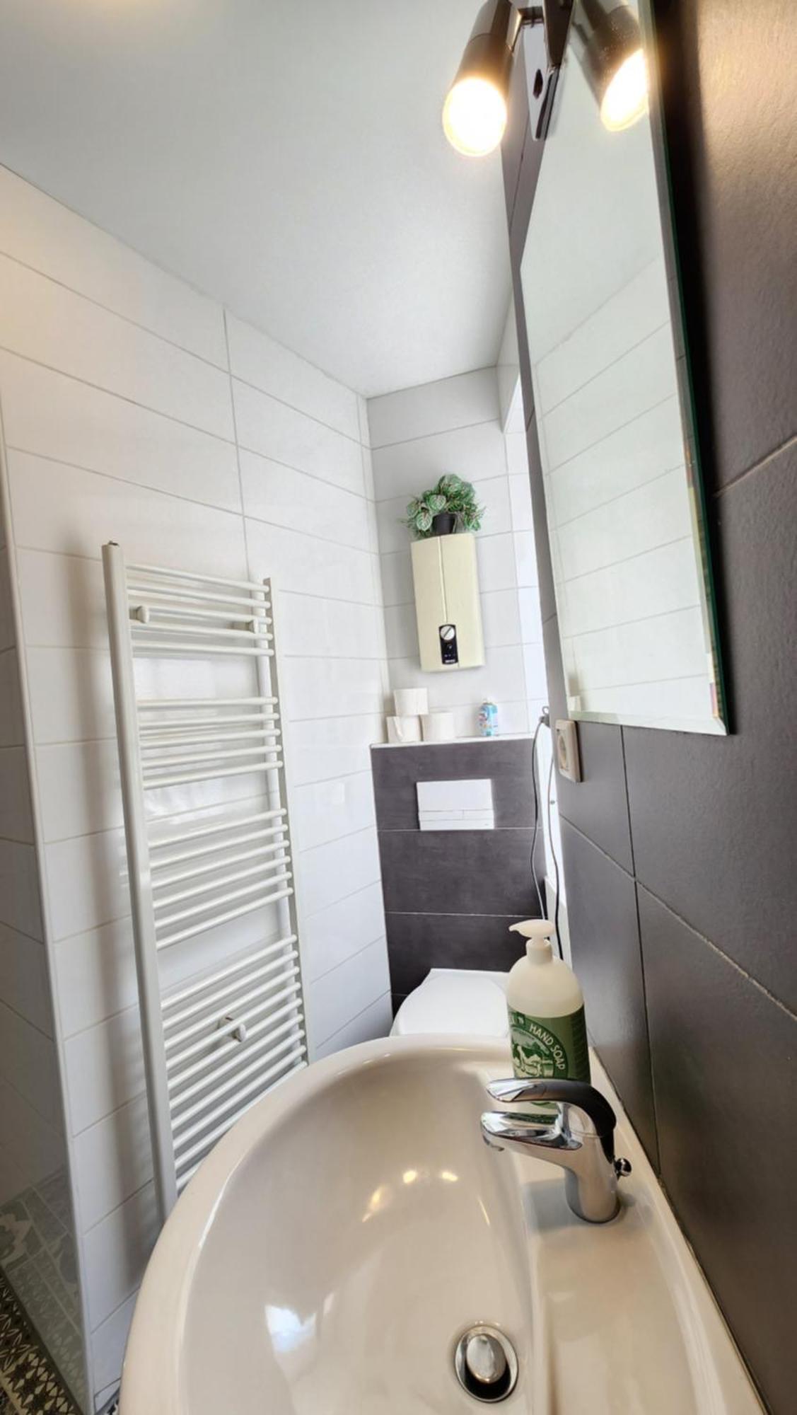 Elena Flat Orchidee Duisburg Zentrum Экстерьер фото
